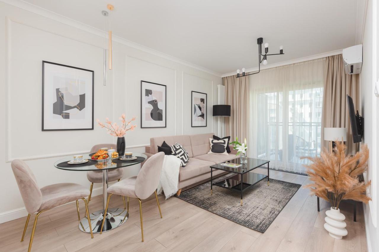 Mennica Residence Central Apartment By Renters Prestige Varsovie Extérieur photo