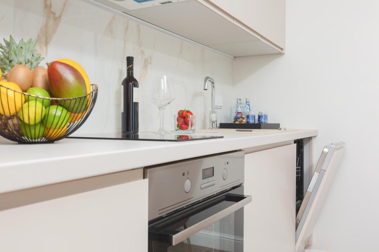Mennica Residence Central Apartment By Renters Prestige Varsovie Extérieur photo