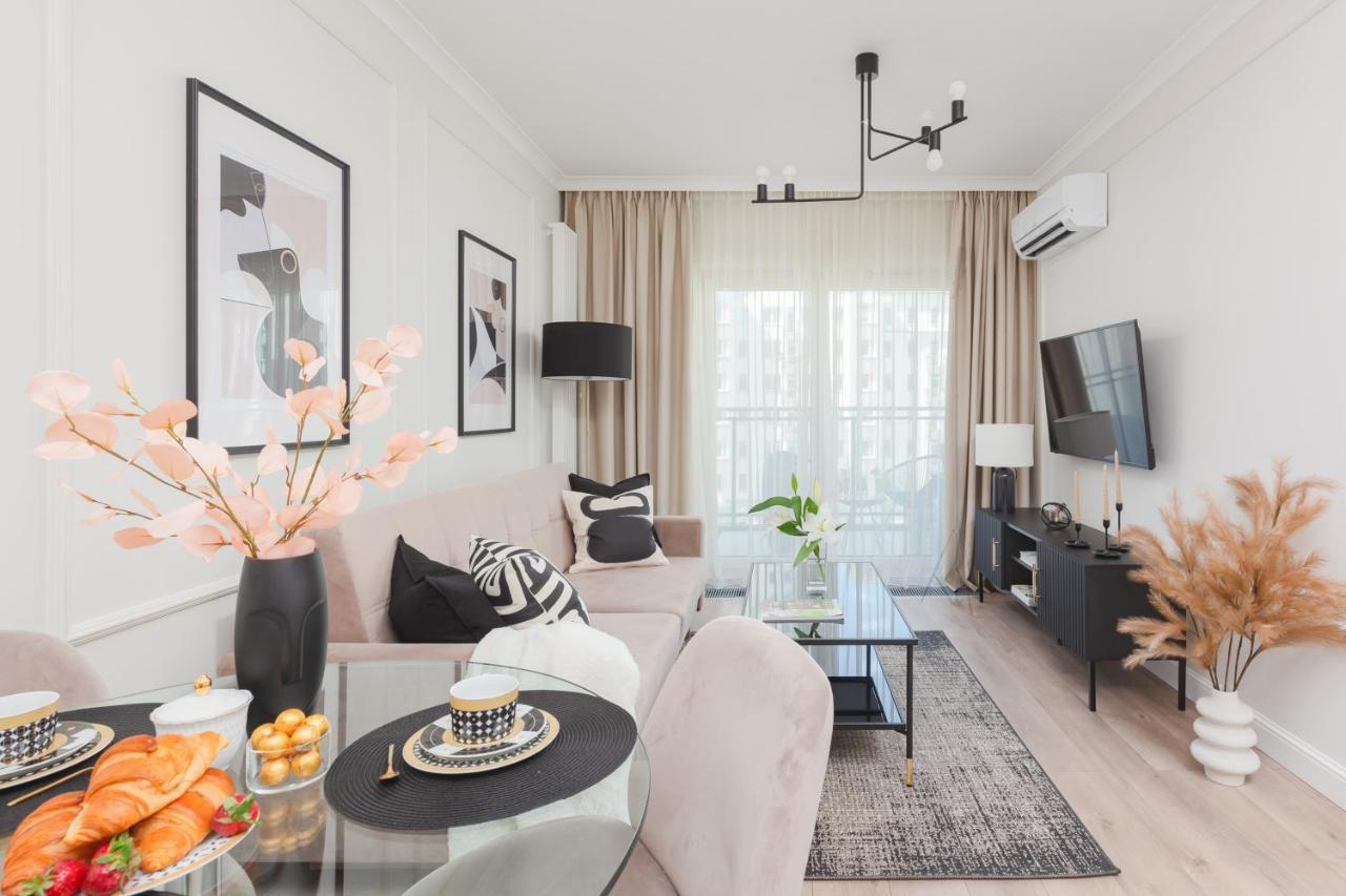 Mennica Residence Central Apartment By Renters Prestige Varsovie Extérieur photo